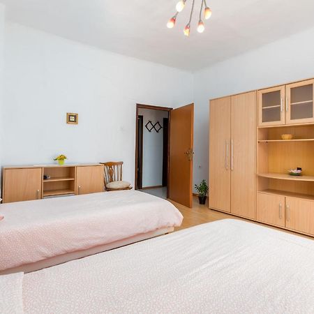 Apartment Ana 파자나 외부 사진