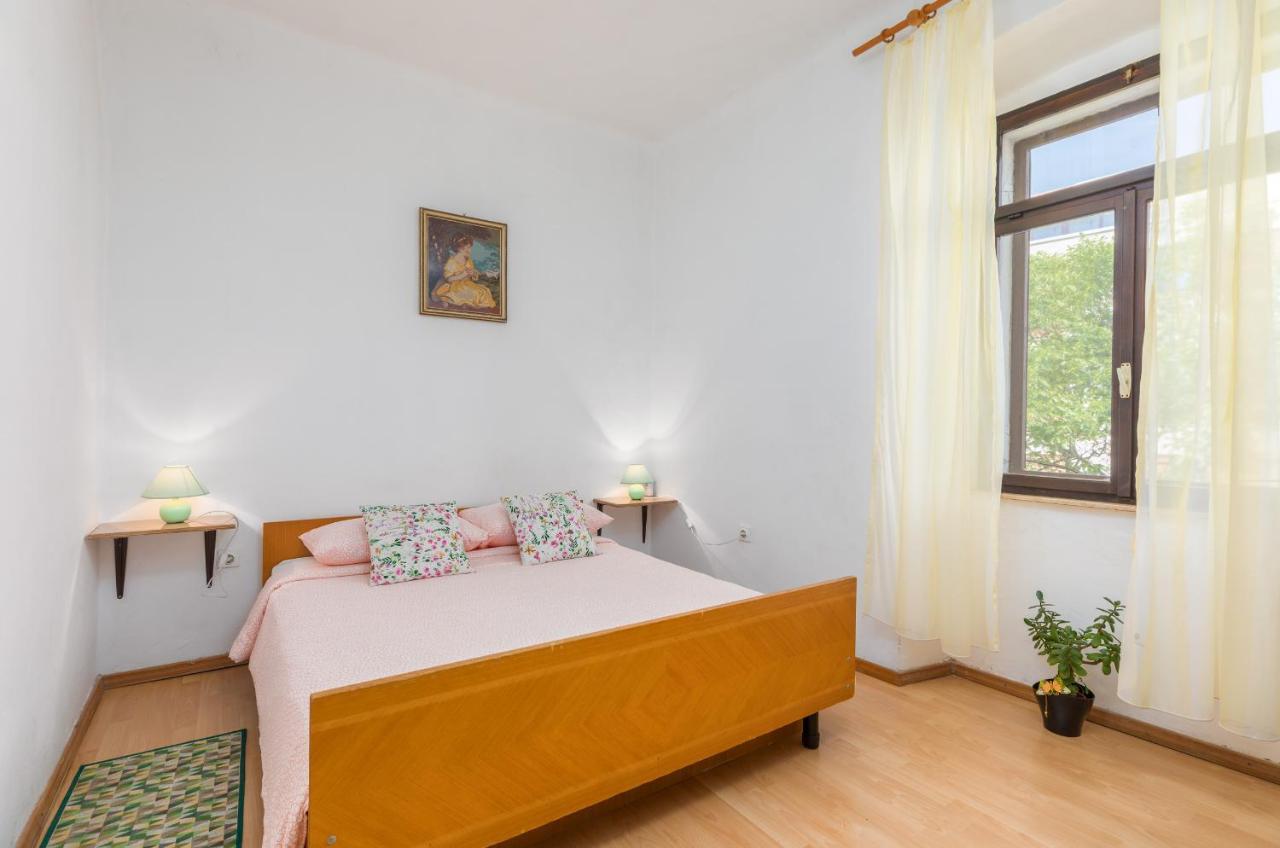 Apartment Ana 파자나 외부 사진