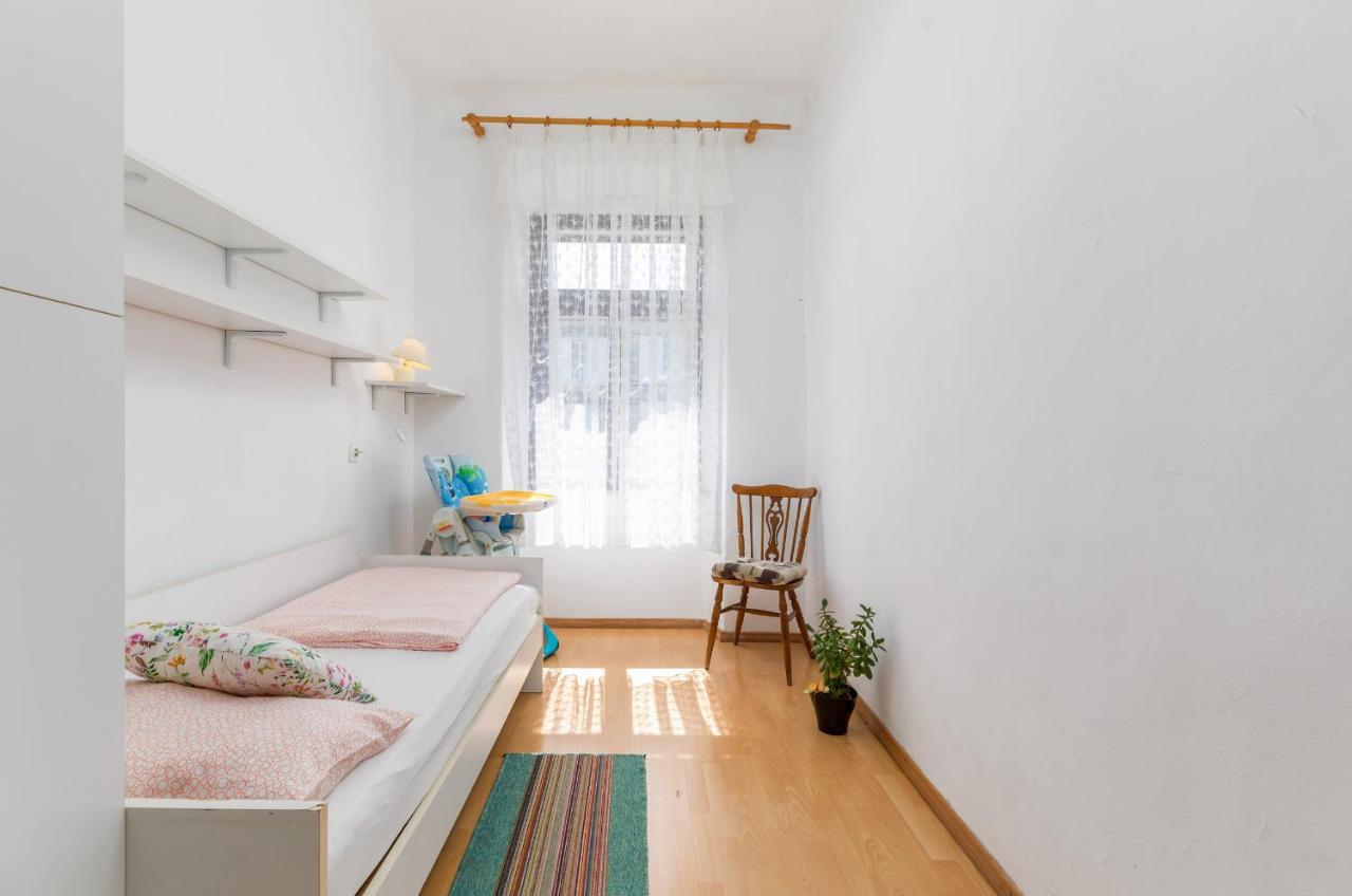 Apartment Ana 파자나 외부 사진