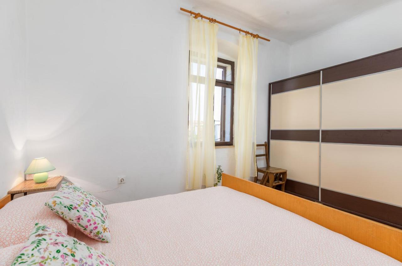 Apartment Ana 파자나 외부 사진