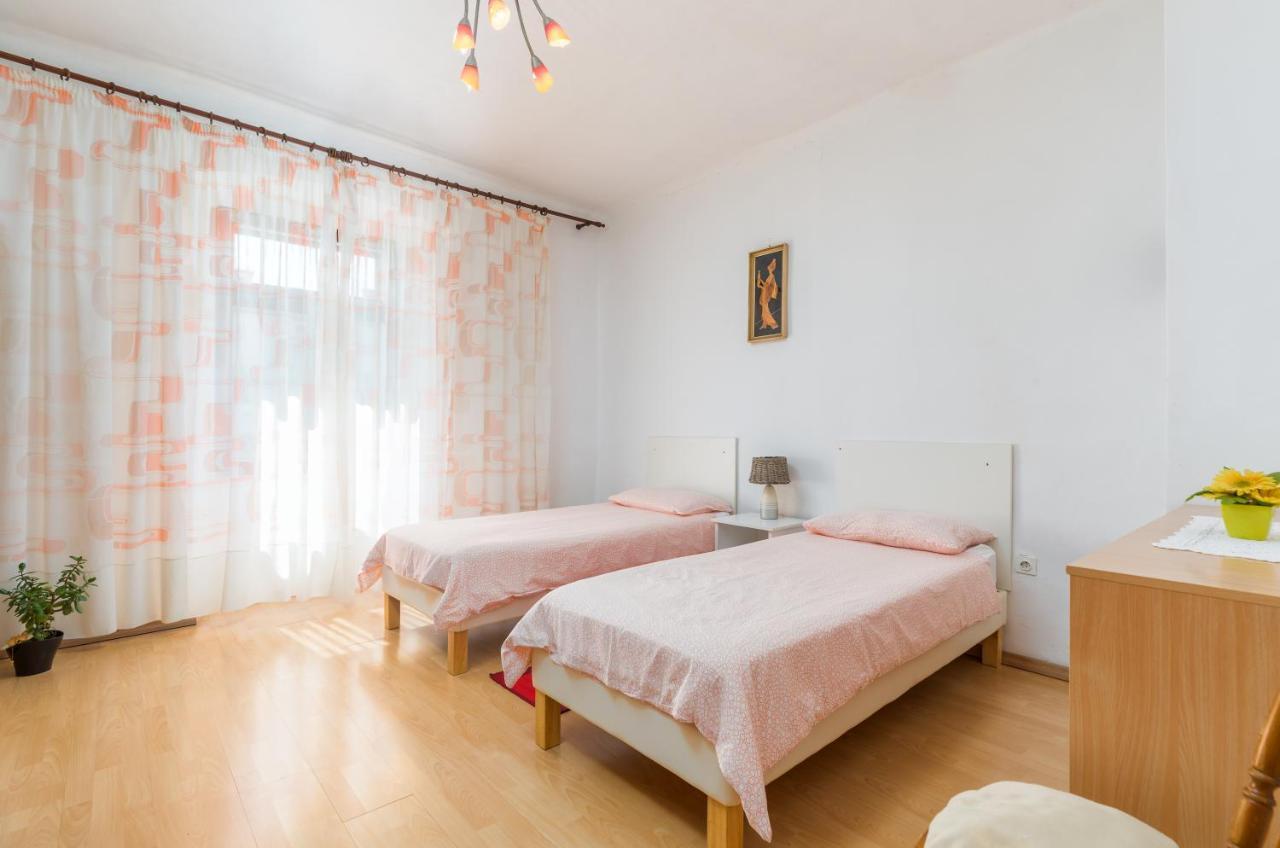 Apartment Ana 파자나 외부 사진