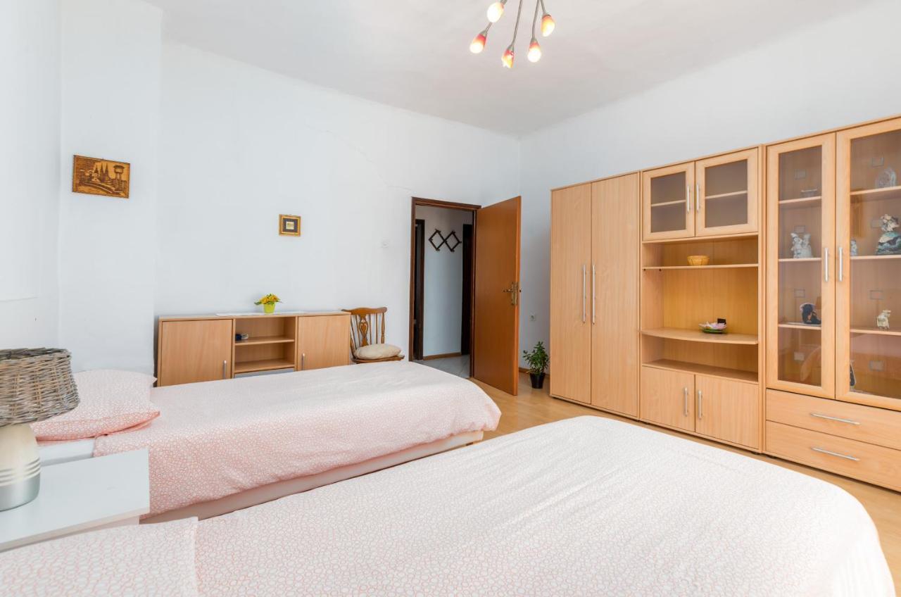 Apartment Ana 파자나 외부 사진